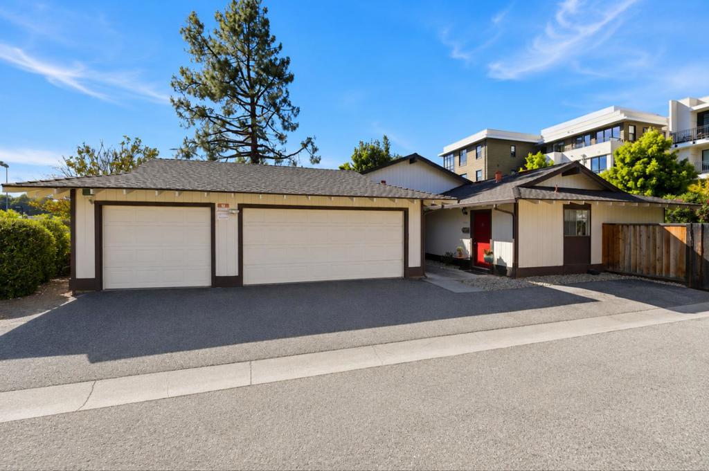 933935 Miramonte Avenue Property Photo 1