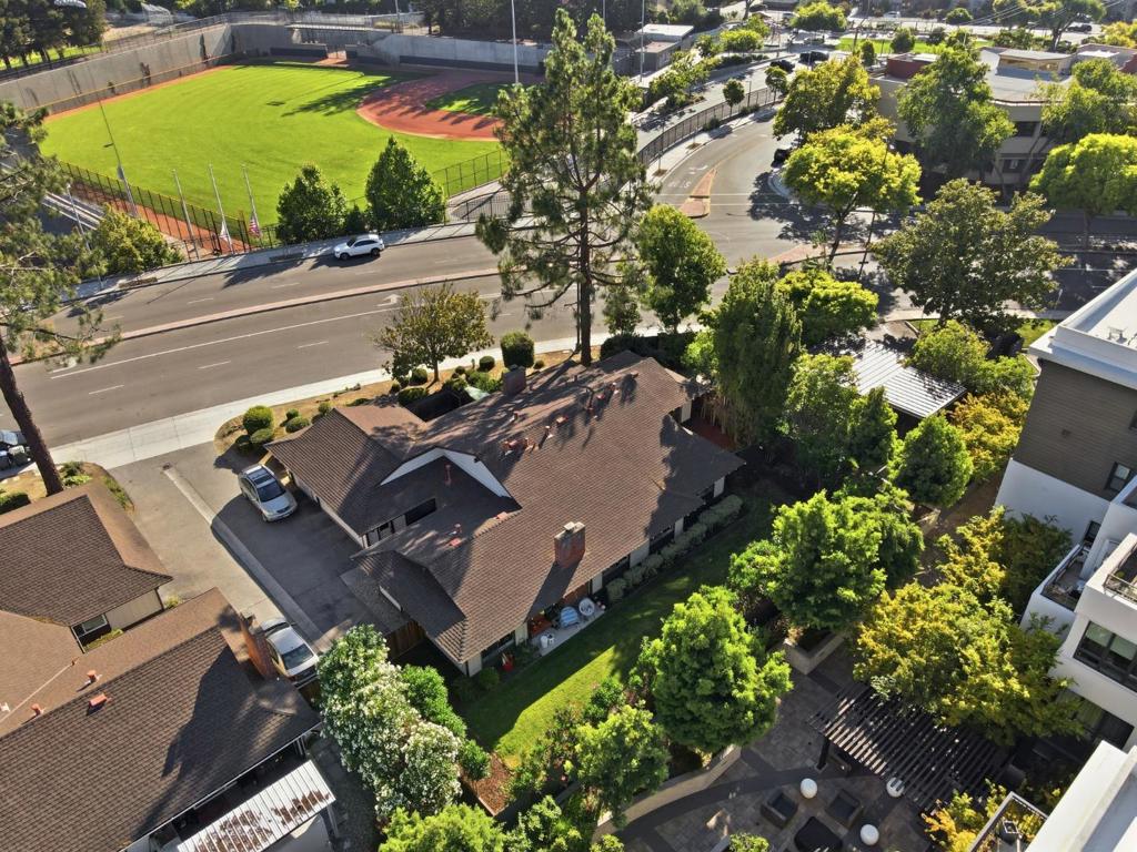 933935 Miramonte Avenue Property Photo 7