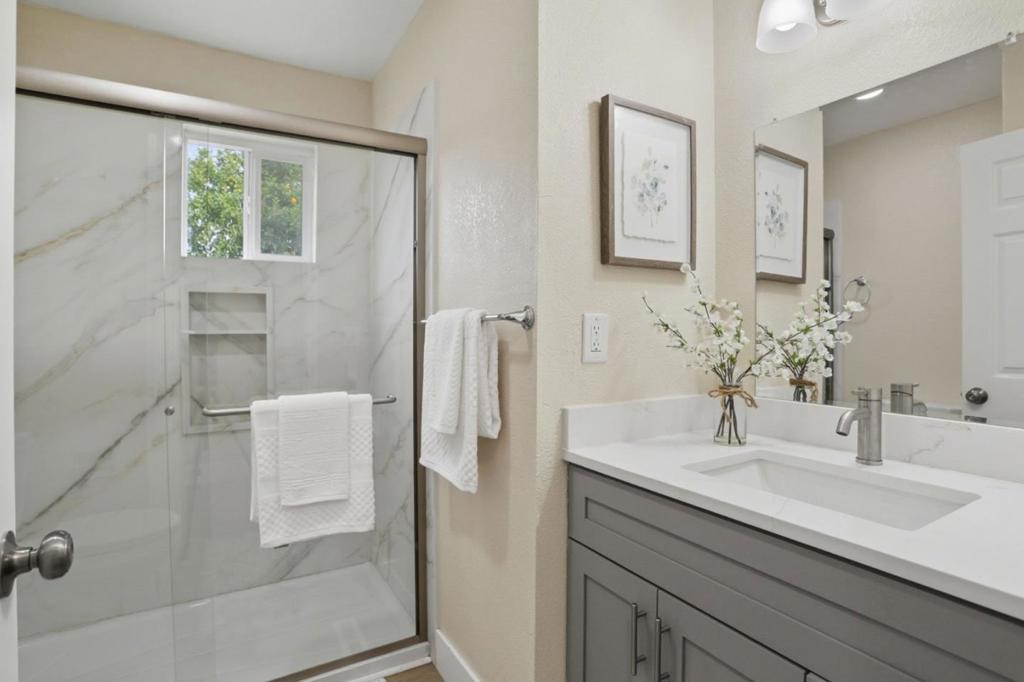2074 Ashwood Lane Property Photo 31
