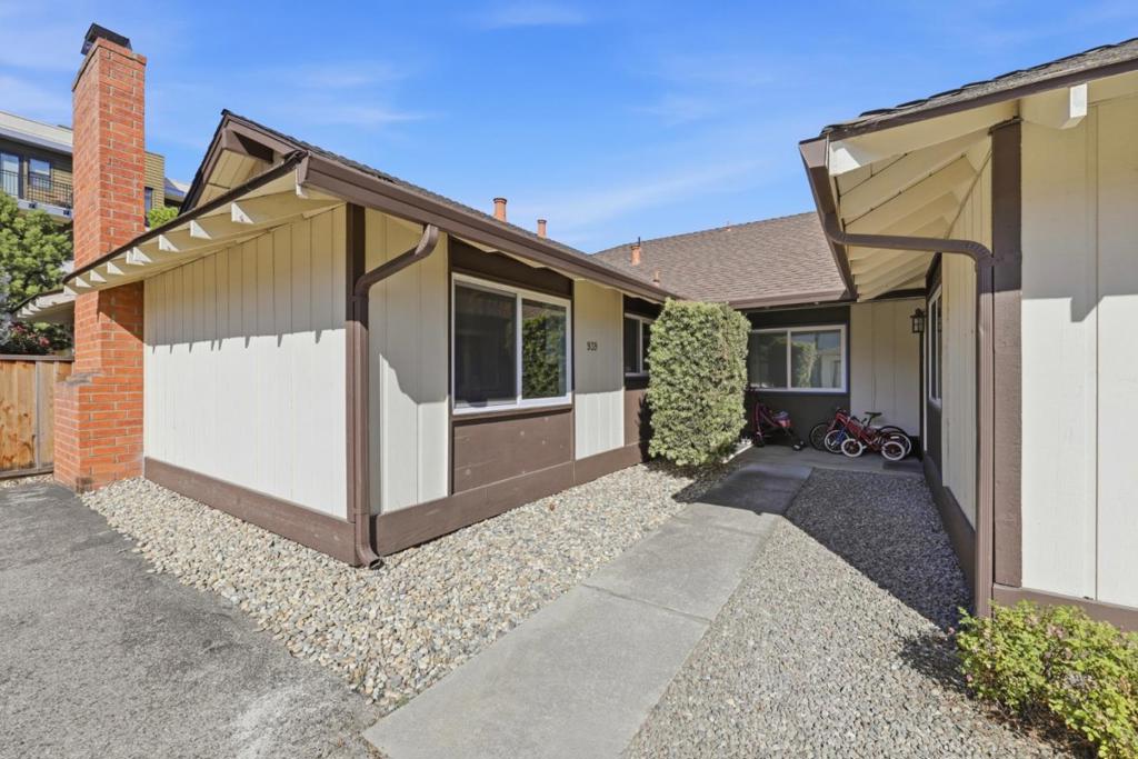 937939 Miramonte Avenue Property Photo 3