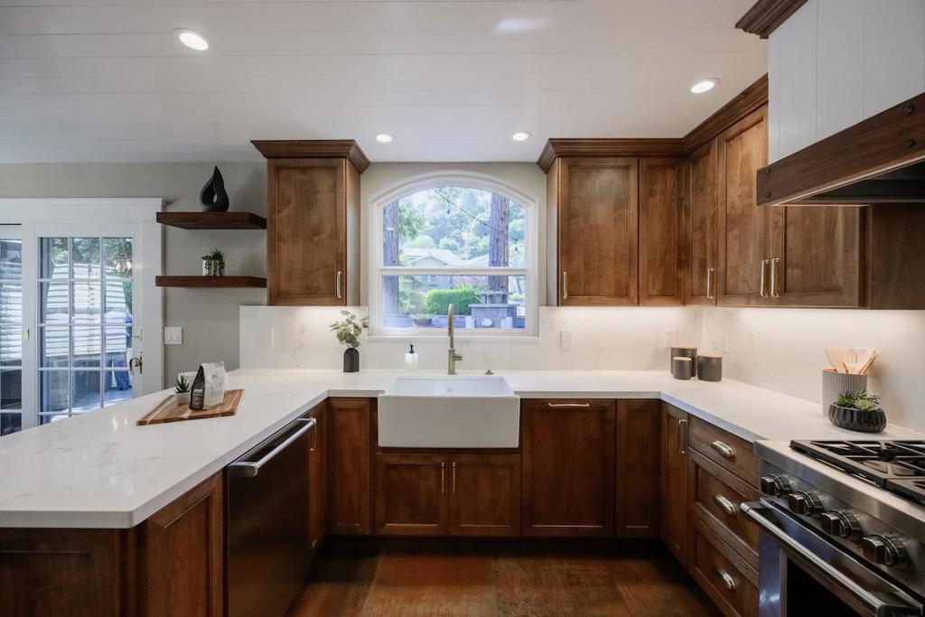 24 Coopers Hawk Court Property Photo 20