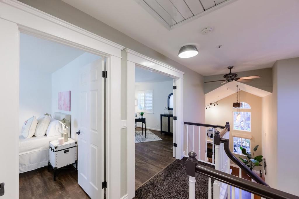 24 Coopers Hawk Court Property Photo 60
