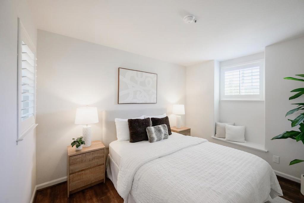24 Coopers Hawk Court Property Photo 65