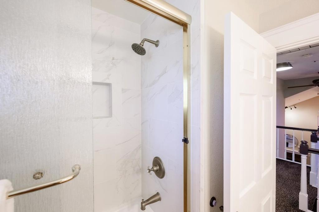 24 Coopers Hawk Court Property Photo 66