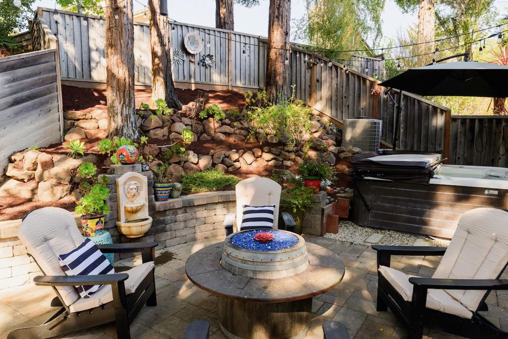 24 Coopers Hawk Court Property Photo 81