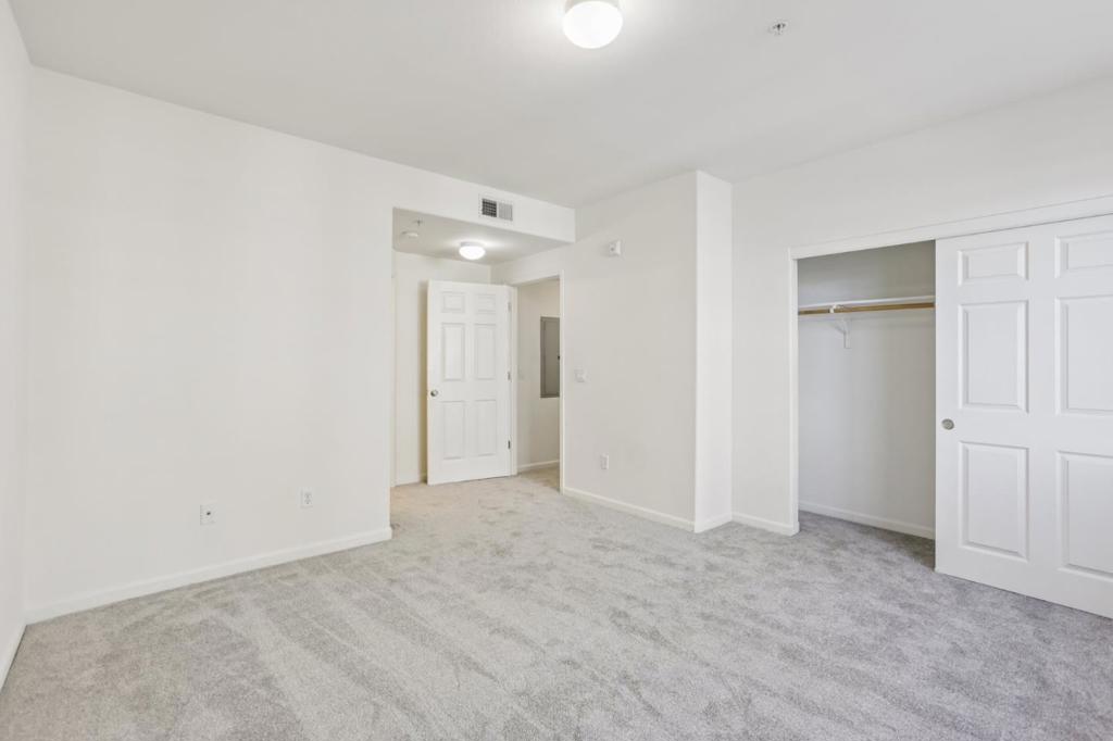 88 N Jackson Avenue 210 Property Photo 14