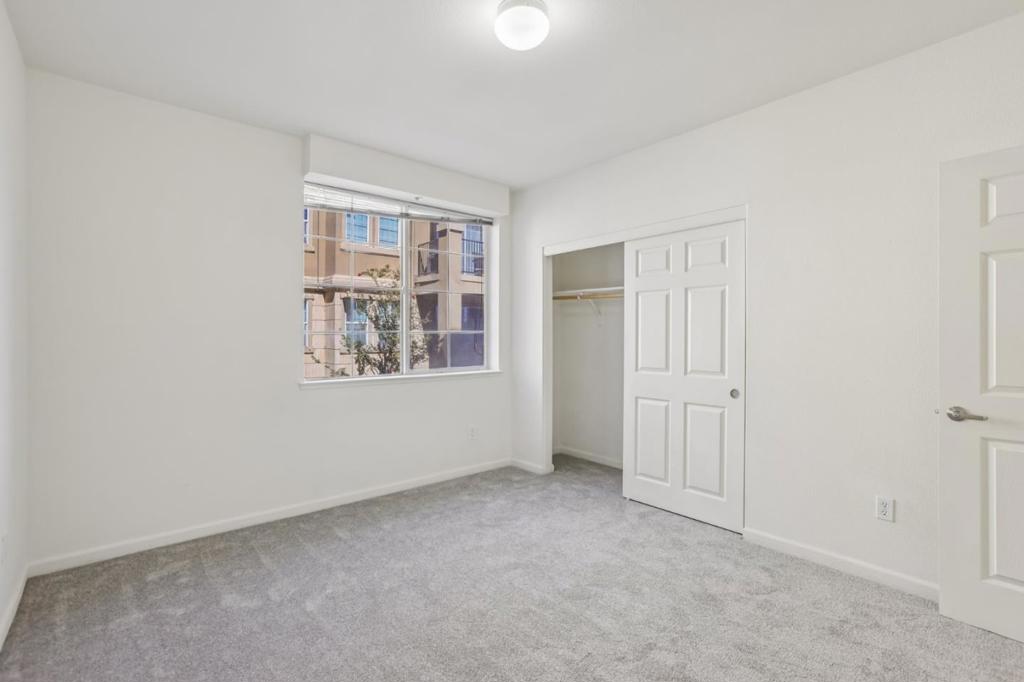 88 N Jackson Avenue 210 Property Photo 21