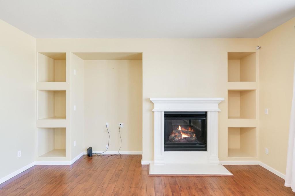 2027 Evening St Property Photo 31