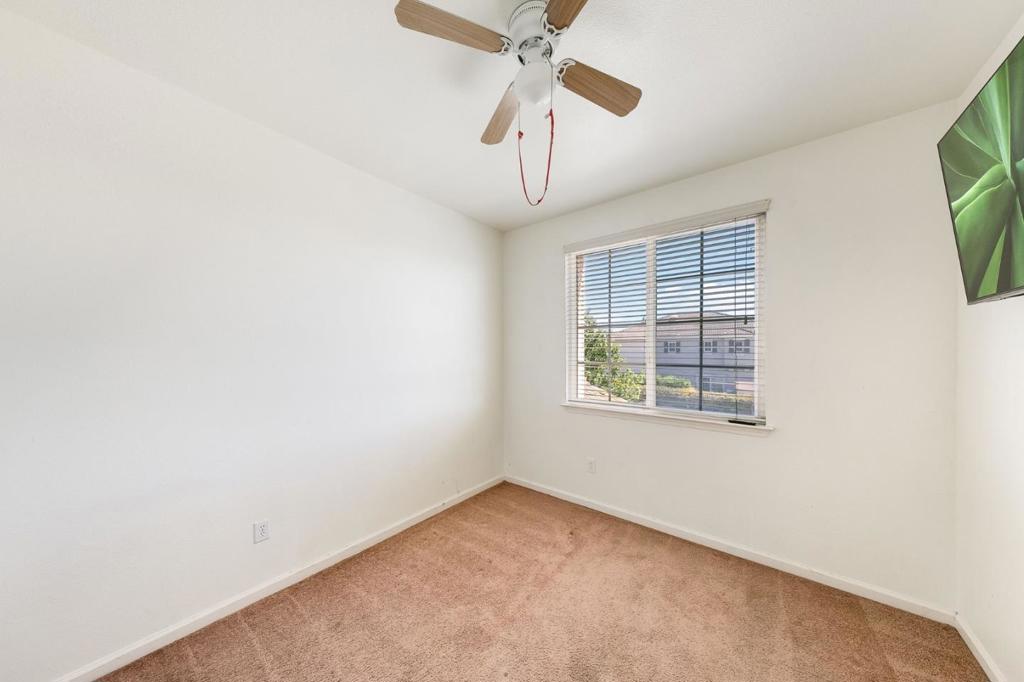 2027 Evening St Property Photo 45