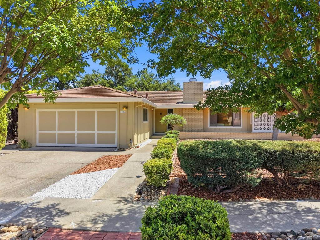 11106 Linda Vista Dr Property Photo 17