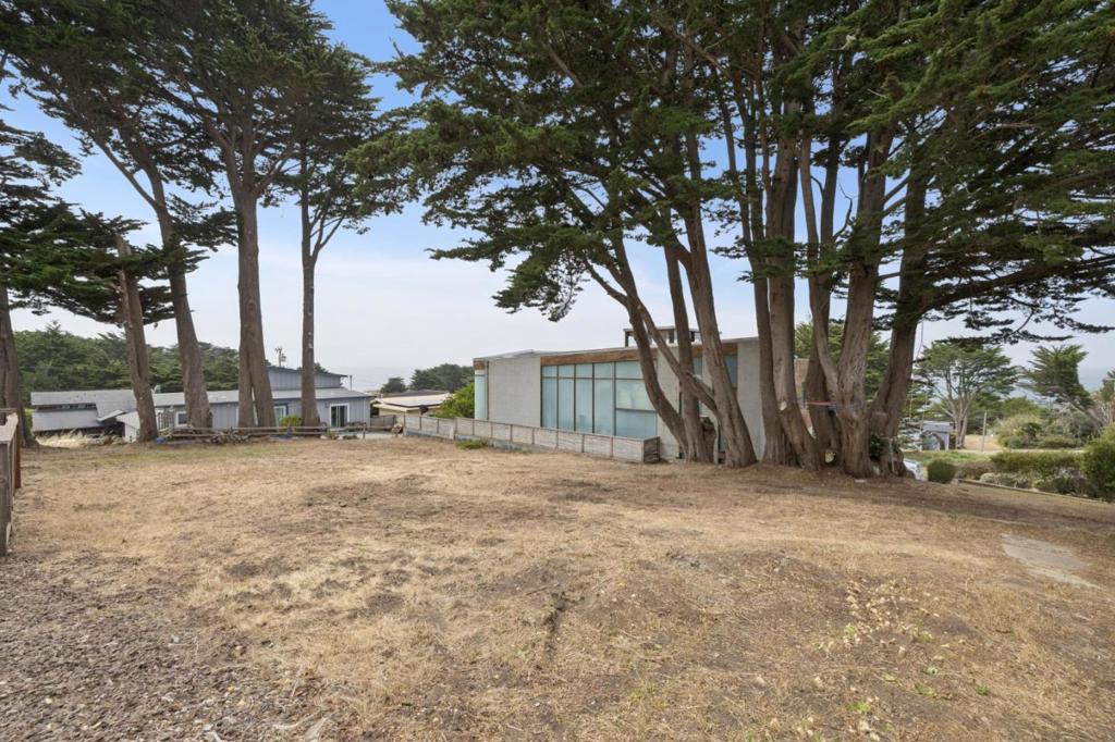 340 13th Street Property Photo 2
