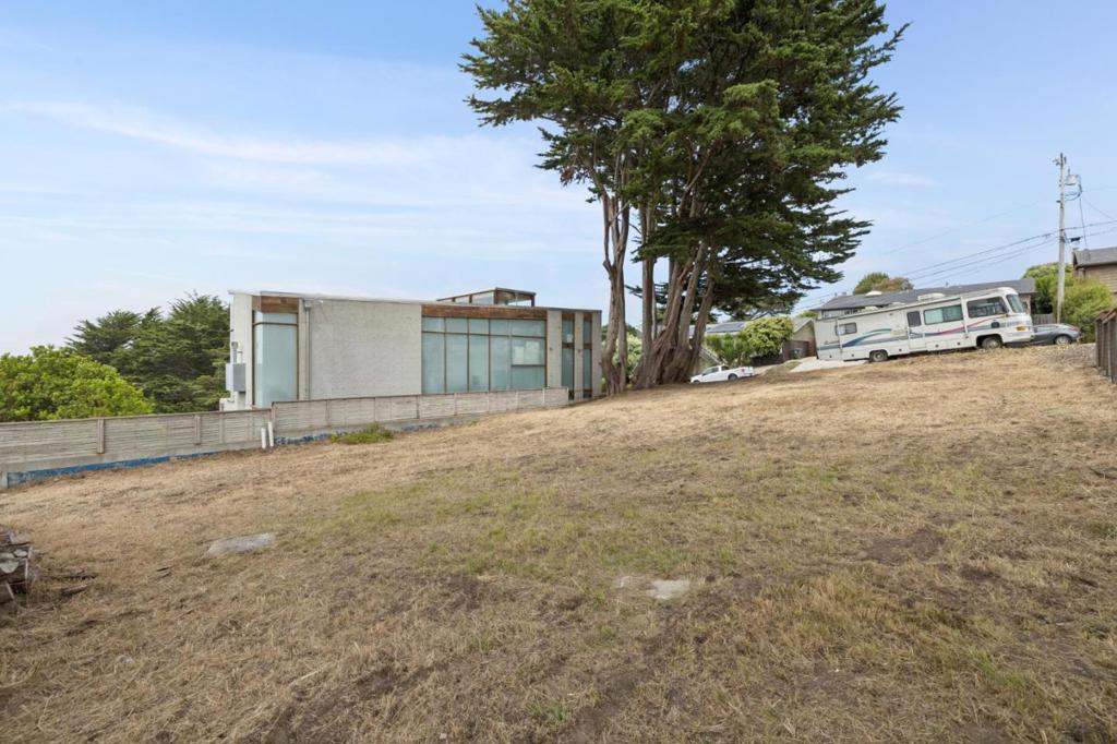 340 13th Street Property Photo 5
