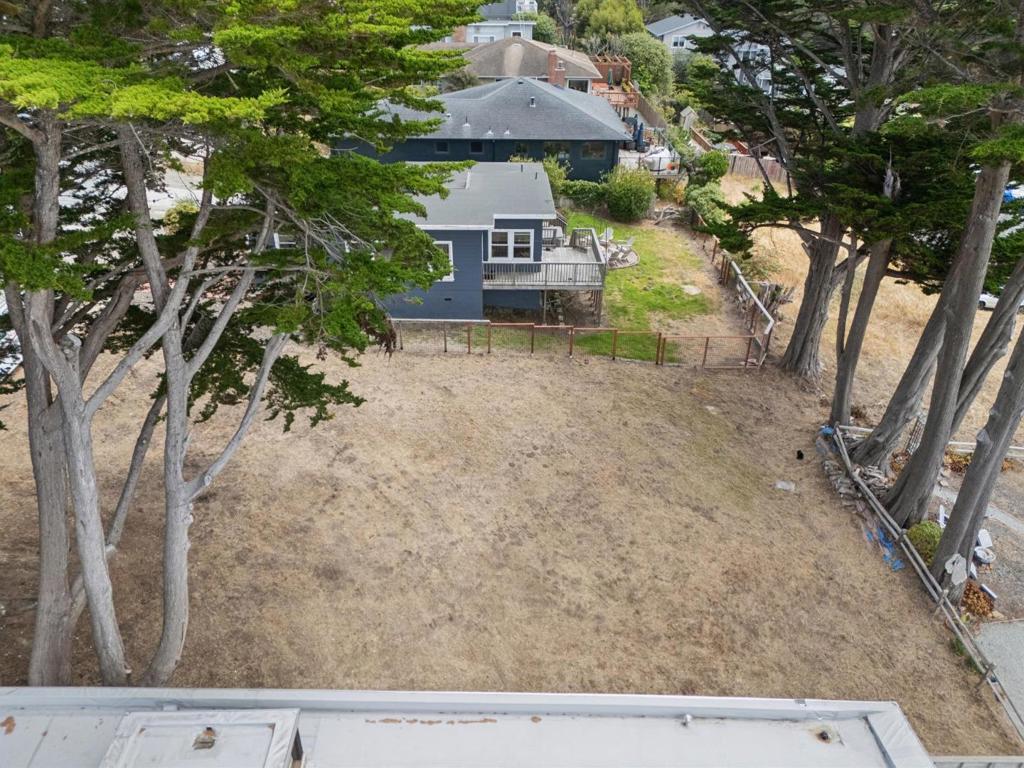 340 13th Street Property Photo 9