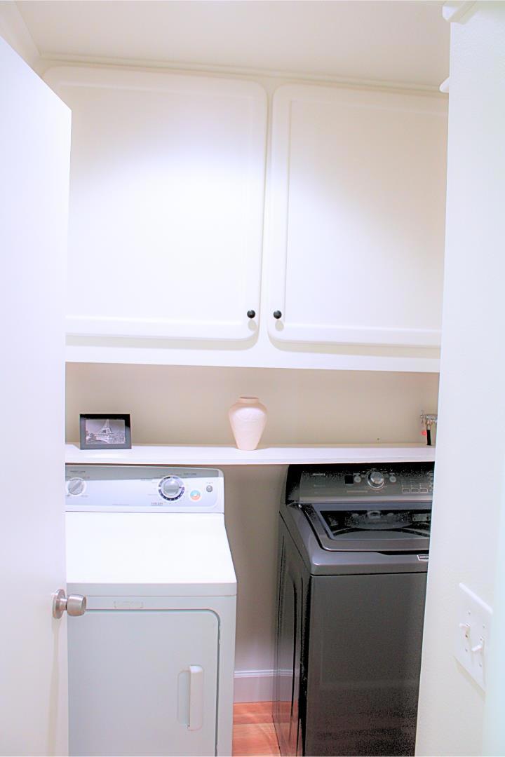 461 Dela Vina Avenue 104 Property Photo 18