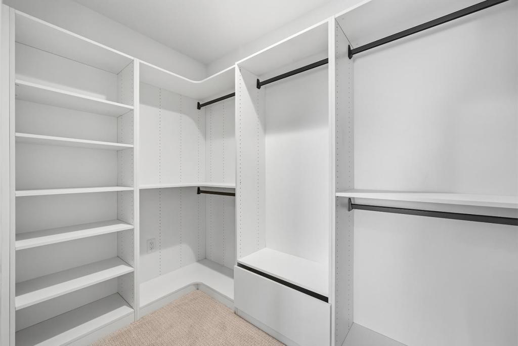 16 Silver Elm Court Property Photo 18
