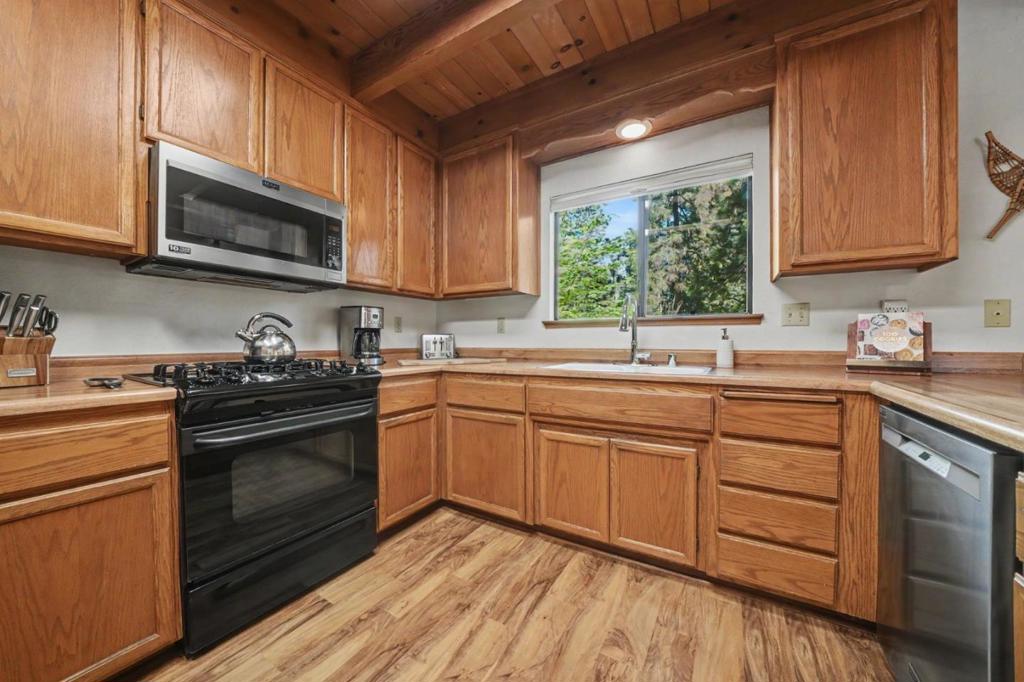 2350 Chaparral Drive Property Photo 10