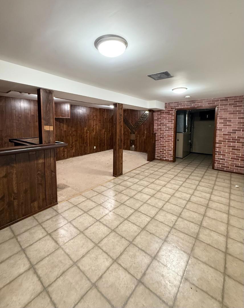 2015 80th Avenue Property Photo 4