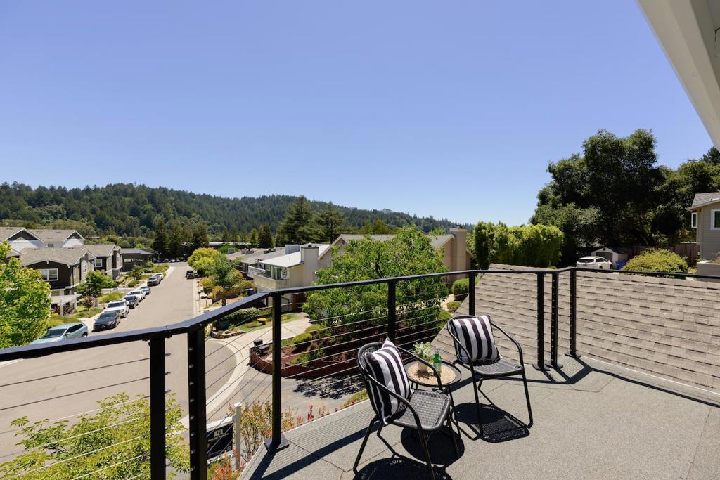31 Dunslee Way Property Photo 41