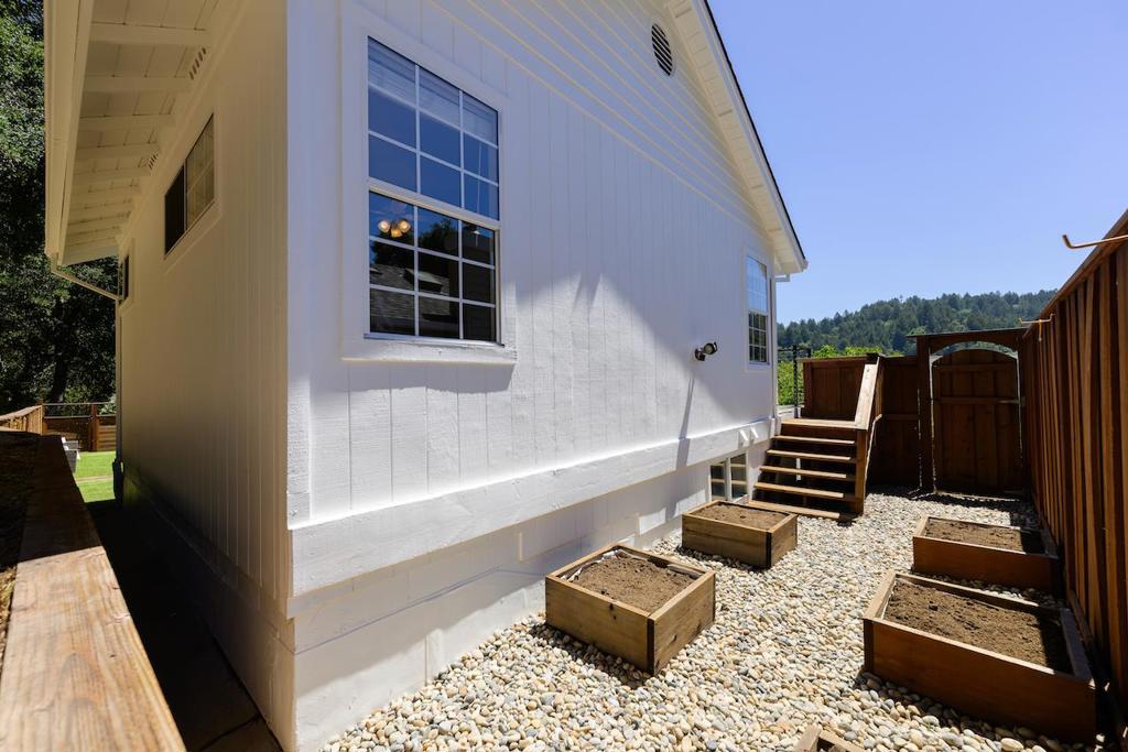 31 Dunslee Way Property Photo 63