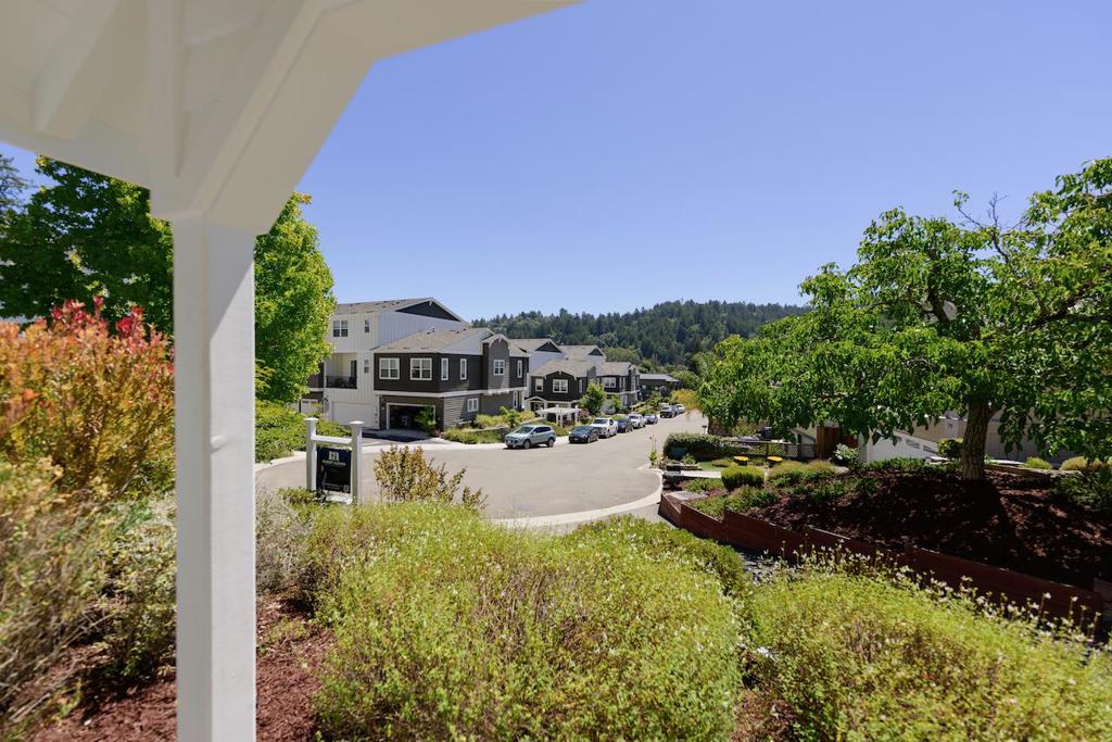 31 Dunslee Way Property Photo 65
