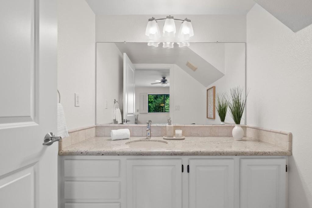 1125 Via Tornasol Property Photo 19