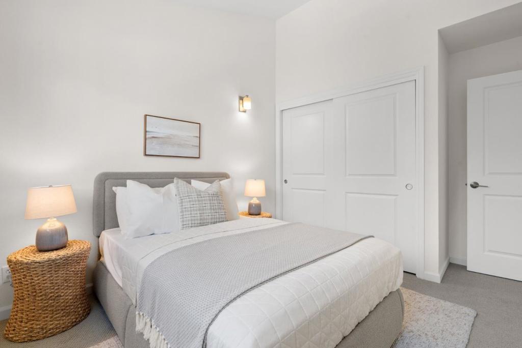 1125 Via Tornasol Property Photo 32