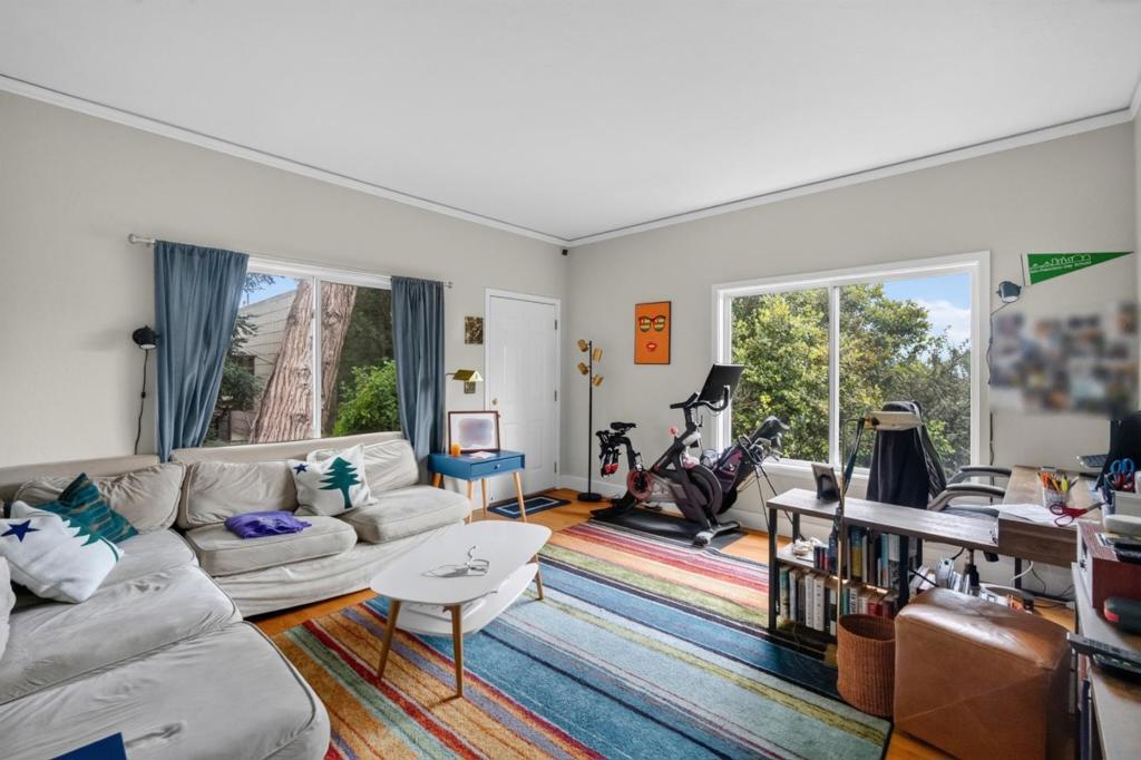 ML82055860 Property Photo 33