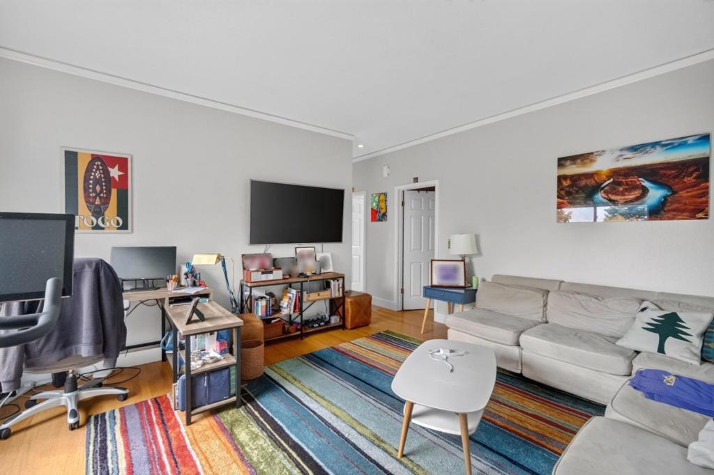 ML82055860 Property Photo 34