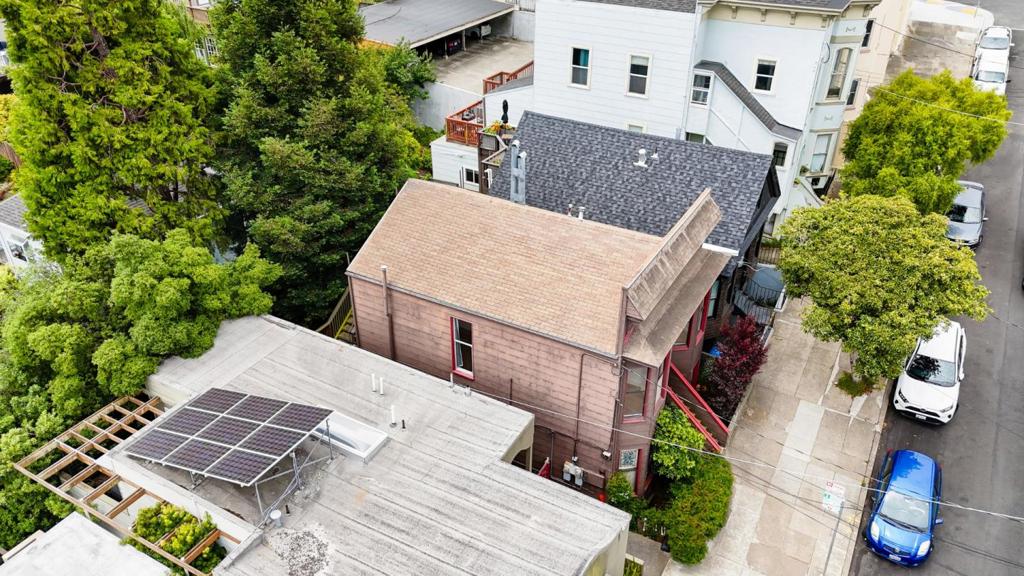 ML82055860 Property Photo 40