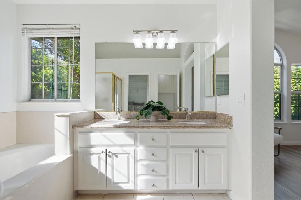 1171 La Rochelle Terrace G Property Photo 43