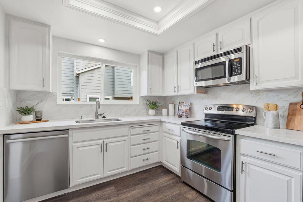 1548 Camden Village Circle Property Photo 13