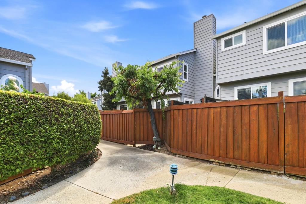 1548 Camden Village Circle Property Photo 42