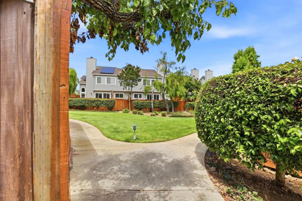1548 Camden Village Circle Property Photo 44