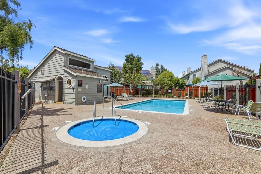1548 Camden Village Circle Property Photo 45