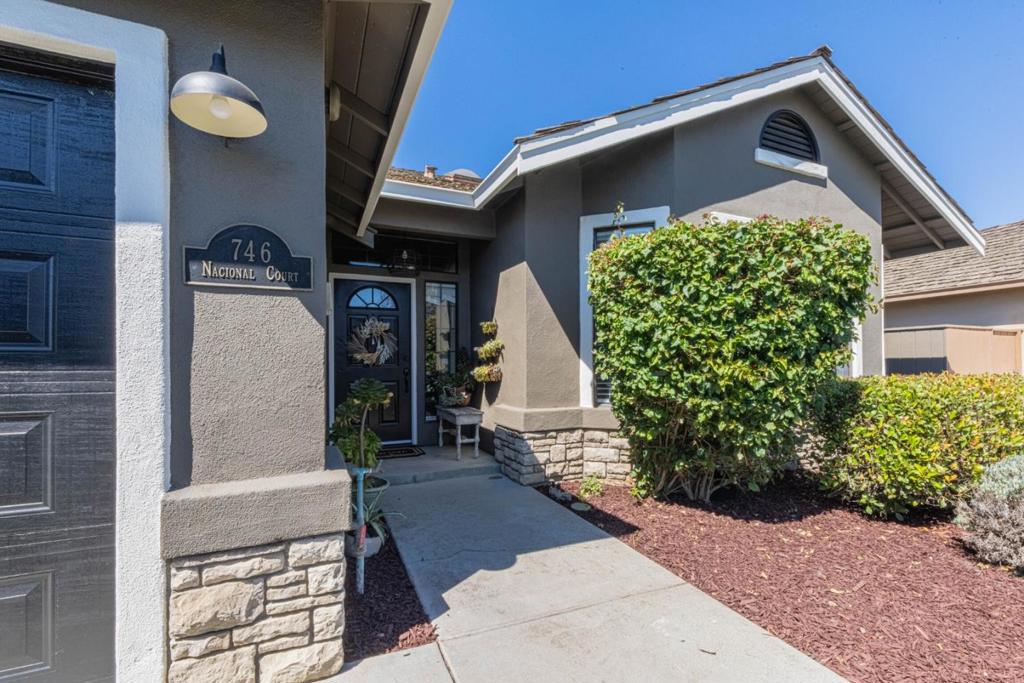 746 Nacional Court Property Photo 4