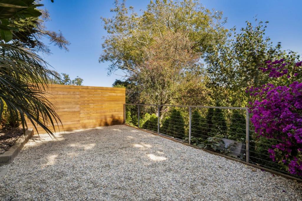 525 28th Street Property Photo 24