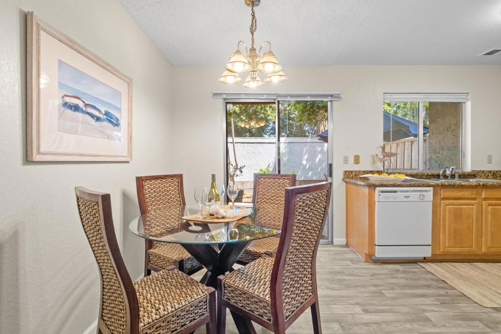 406 Sailfish Drive Property Photo 9
