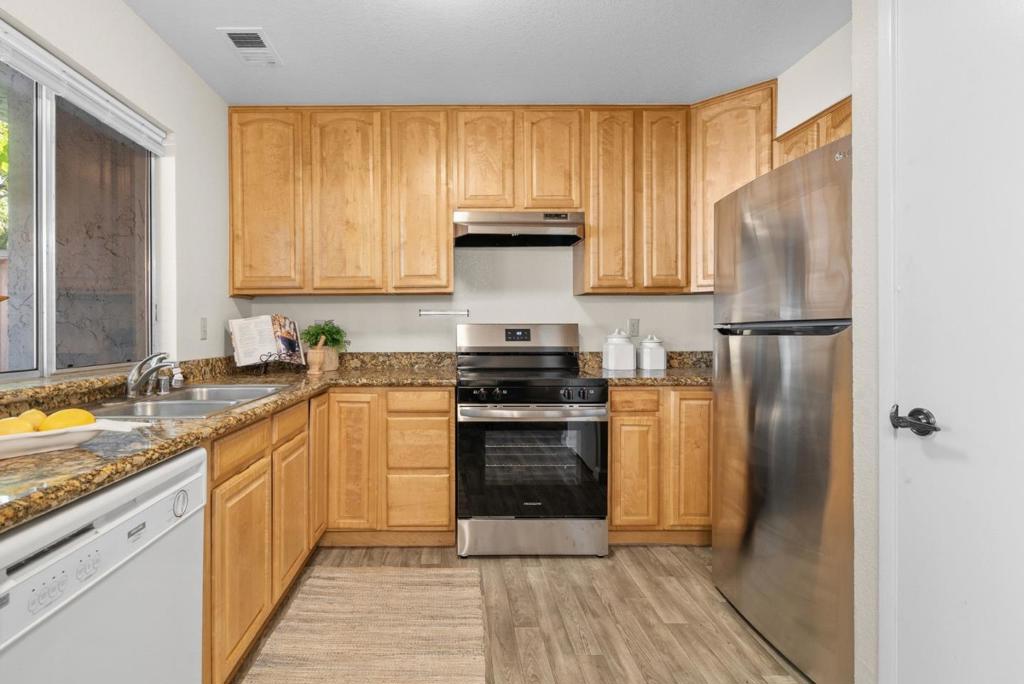 406 Sailfish Drive Property Photo 15