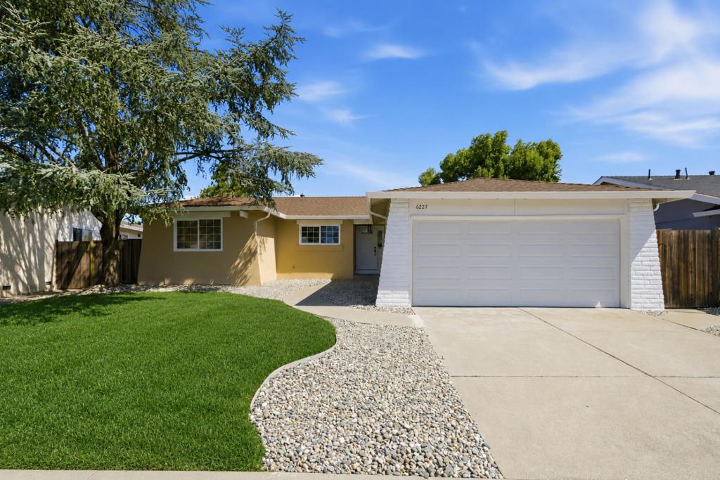6227 Gibson Court Property Photo