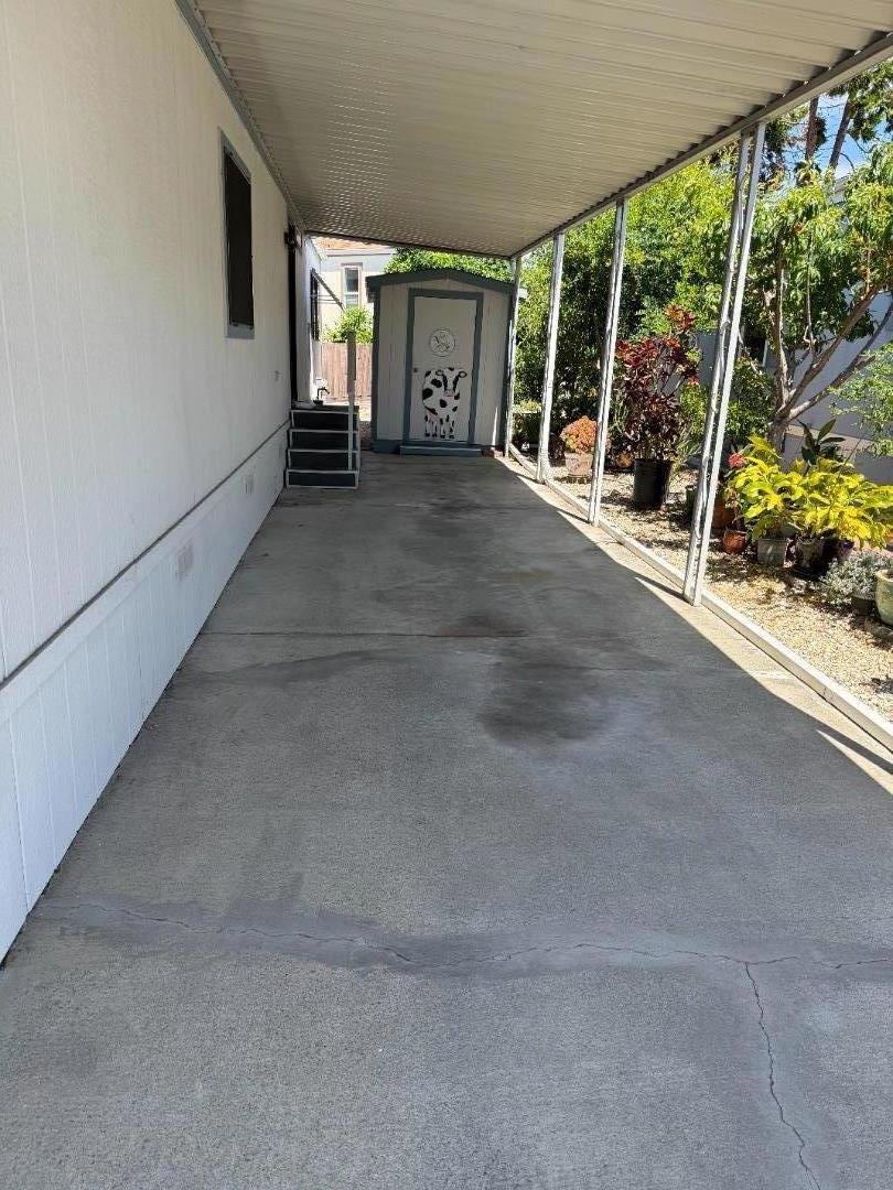1220 Tasman Drive 1b Property Photo 17