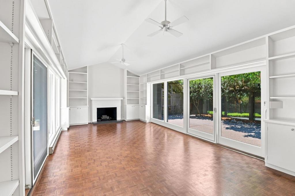 820 Eucalyptus Avenue Property Photo 17