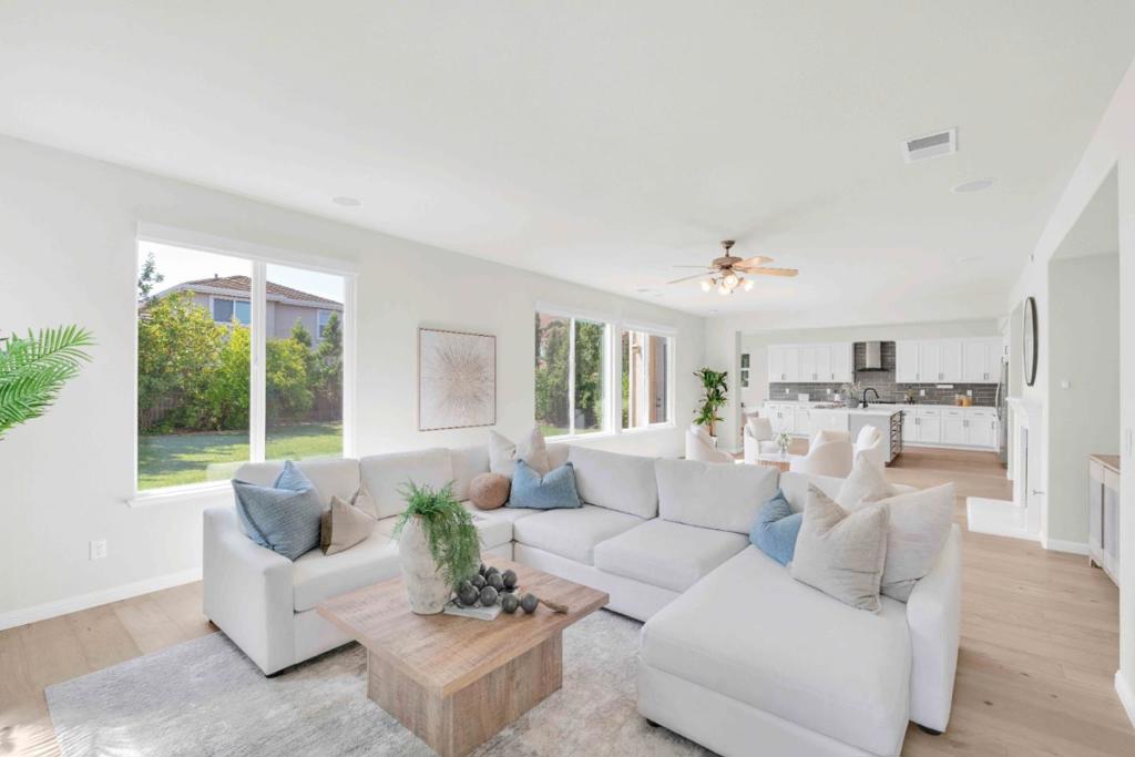 190 Fennel Court Property Photo 30