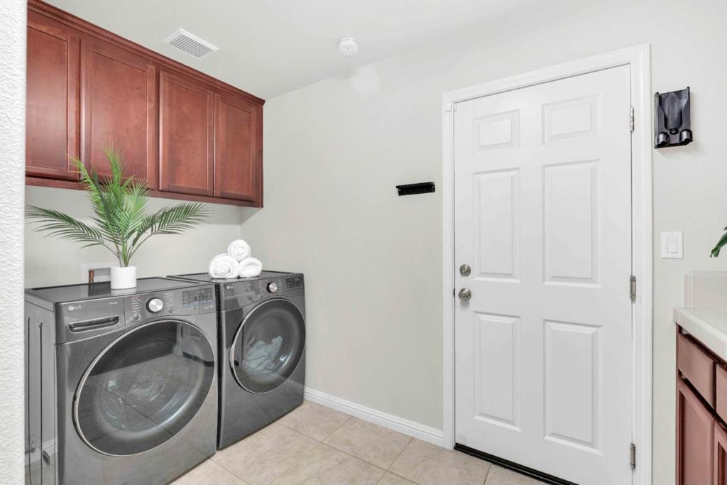 190 Fennel Court Property Photo 32