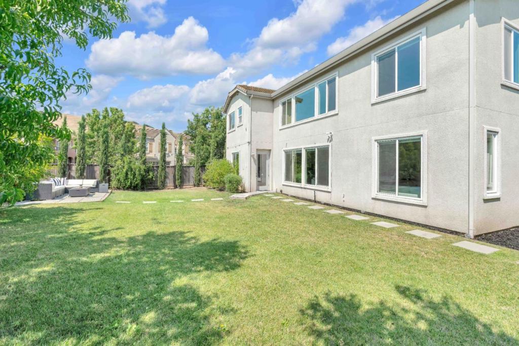 190 Fennel Court Property Photo 59