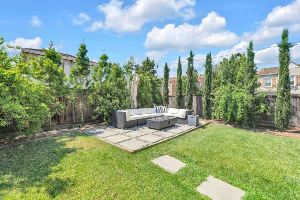 190 Fennel Court Property Photo 60