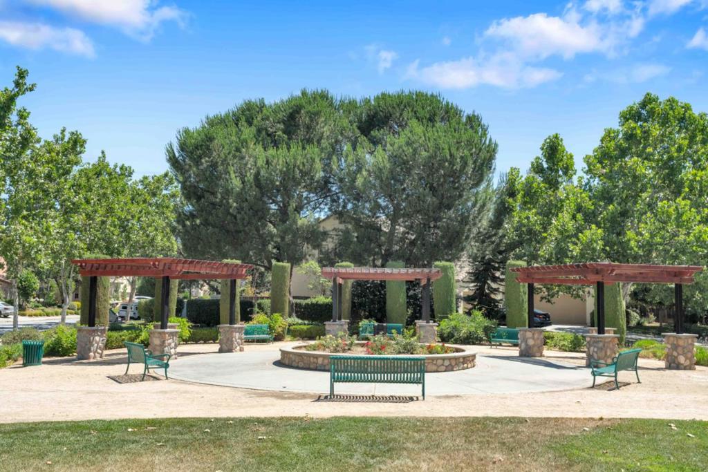 190 Fennel Court Property Photo 80