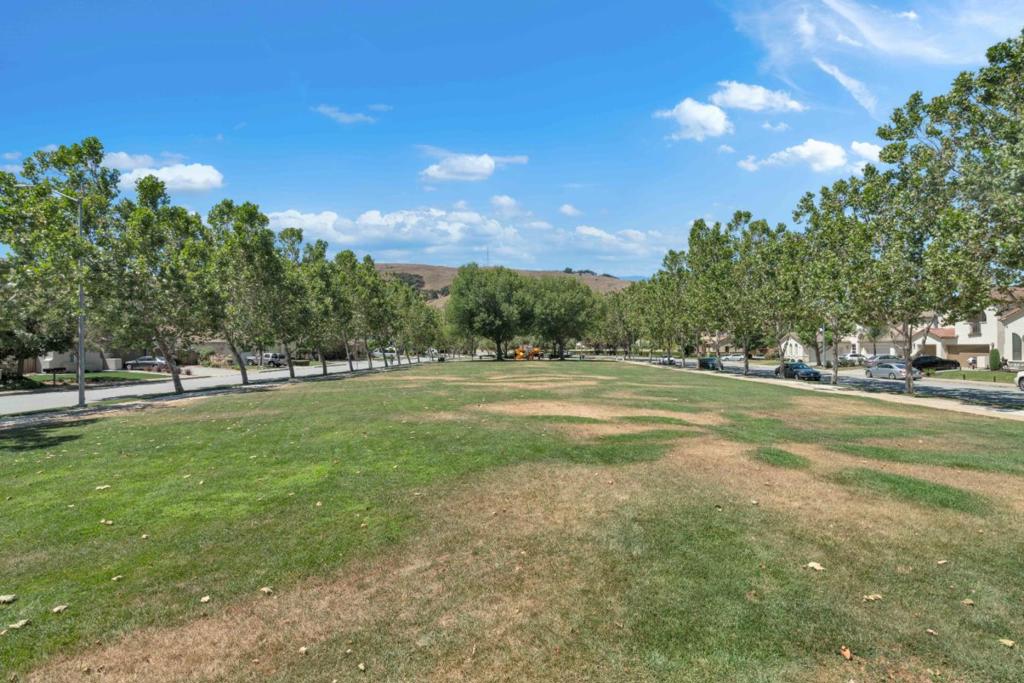 190 Fennel Court Property Photo 81