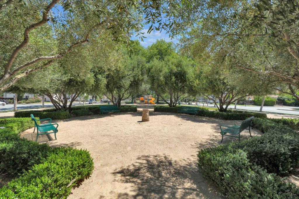 190 Fennel Court Property Photo 82