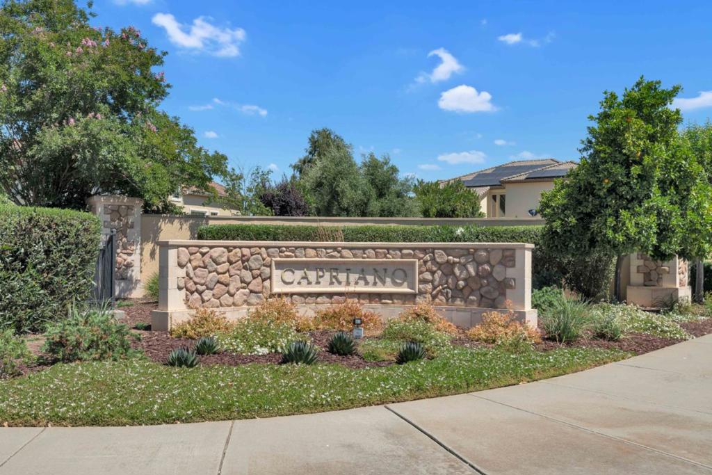 190 Fennel Court Property Photo 83