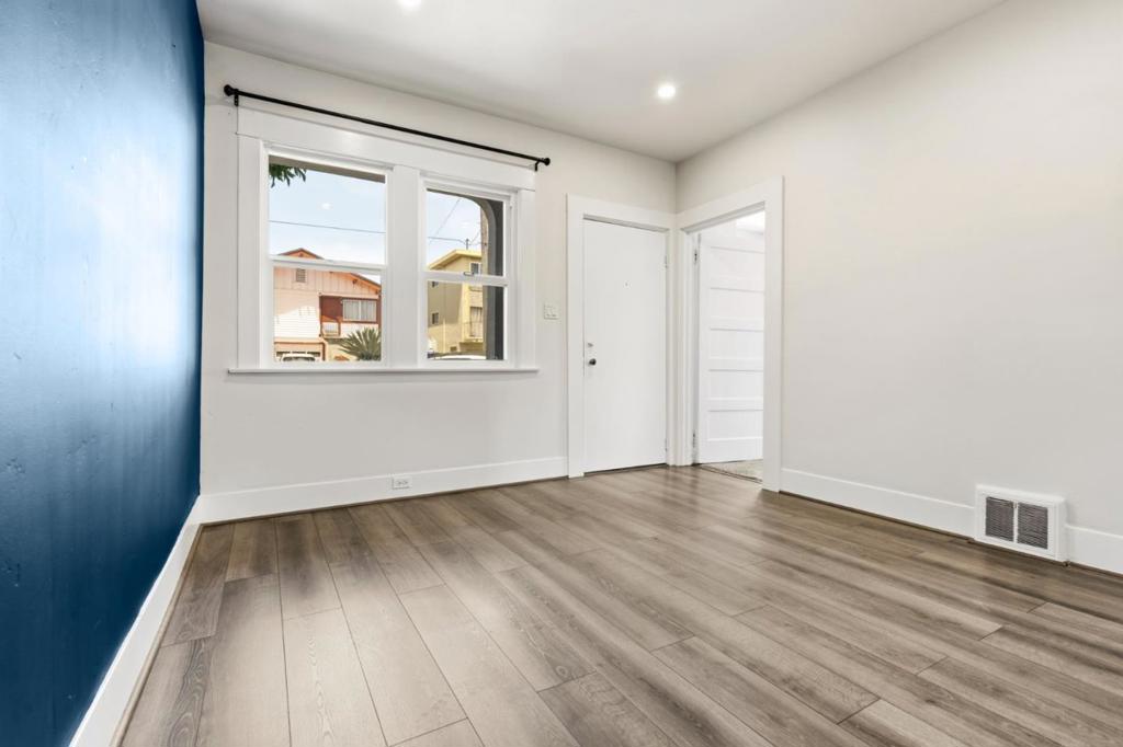 523 Baden Avenue Property Photo 3